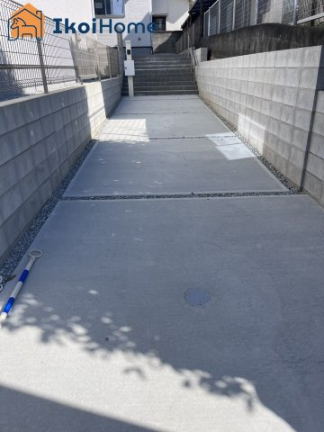 明石市太寺天王町　新築戸建の駐車場|【ホームページに現地動画掲載中】●年中無休：当日予約可●ご見学に関して～平日や夜間でもご案内可能。