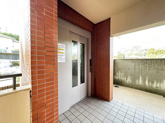 カレッジヒルズのロビー