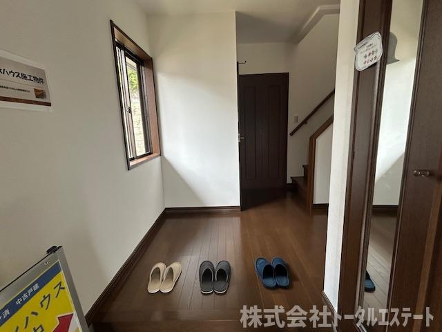 下関市勝谷新町4丁目中古戸建の玄関