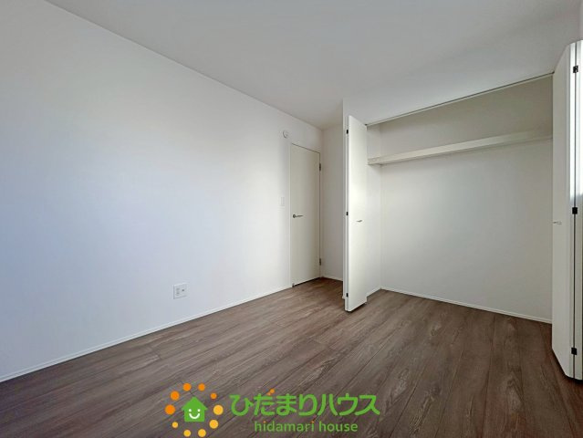 羽生市加羽ヶ崎　新築一戸建て　02　グラファーレの収納|大きなクローゼットあります！