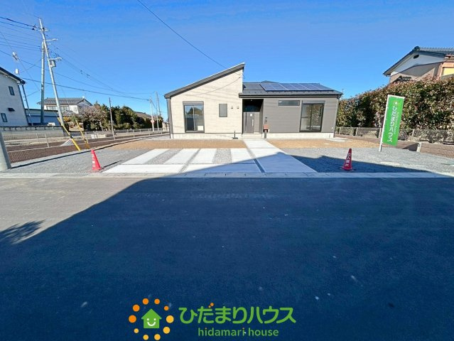 羽生市加羽ヶ崎　新築一戸建て　02　グラファーレの駐車場|並列3台以上可！