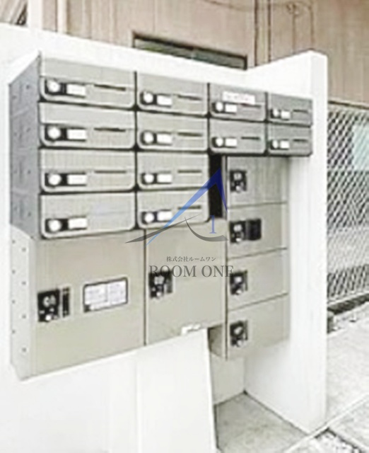 ＫＴＫ蒲田のその他共用部分|集合ポストと宅配ボックスです。