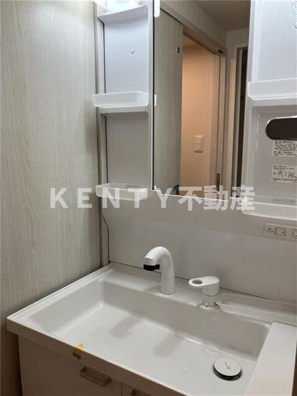 【洗面所】 | ＥＳ－Ｇｒａｎｄｅ大森 | 脱衣スペースもあります