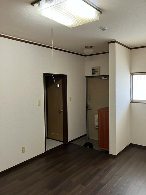 サンコーポ富士の居間・リビング