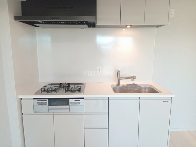 ORSUS　AKABANE　EASTのキッチン|お料理しやすいガスコンロ3口です☆