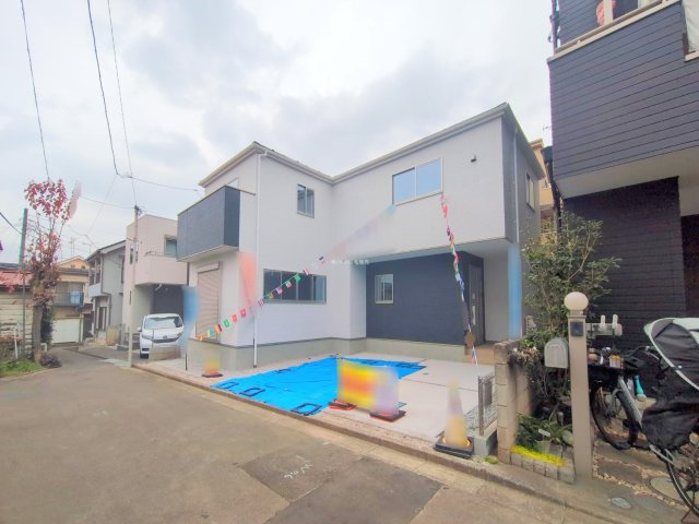 入間郡三芳町大字藤久保の新築一戸建の外観|並列2台駐車可能！
ご夫婦でお車をお持ちの方も安心です♪