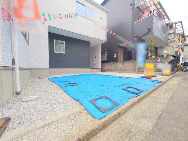 入間郡三芳町大字藤久保の新築一戸建の駐車場