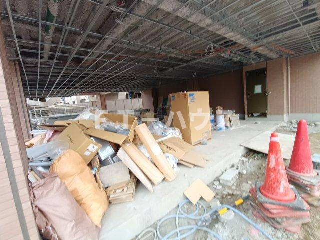 サンライズ幕張の駐車場