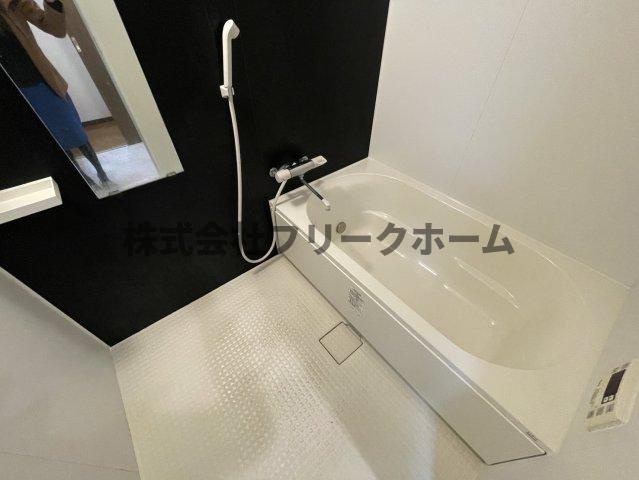 三鷹市下連雀７丁目の賃貸マンションの浴室