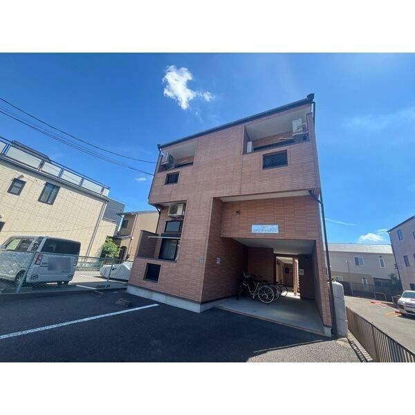 メゾン ド トリアノン　名古屋市賃貸　仲介手数料無料のエントランス