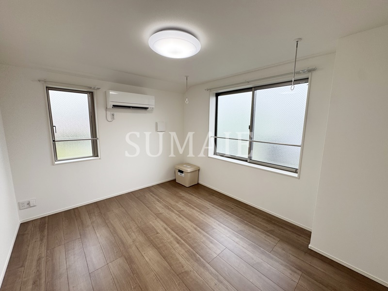 Reberty赤羽Ⅱの居間・リビング|洋室です