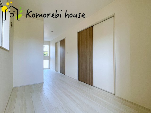 さいたま市北区宮原町4丁目　新築一戸建て　ブルーミングガーデン　01の寝室|開放的な寝室です