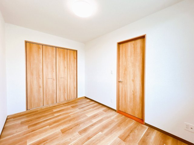 網走市北３条東１丁目７－３　中古売家の和室|【リフォーム済】２階西側５帖和室は洋室に変更致しました。