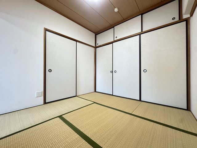 リトルウッドの寝室