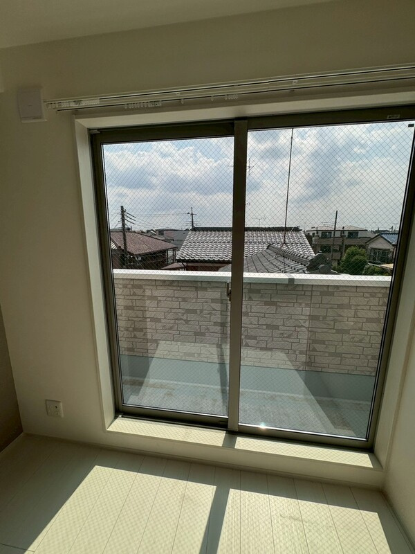Cozy南与野のバルコニー|外からの目が気にならないバルコニーで洗濯物が干せます