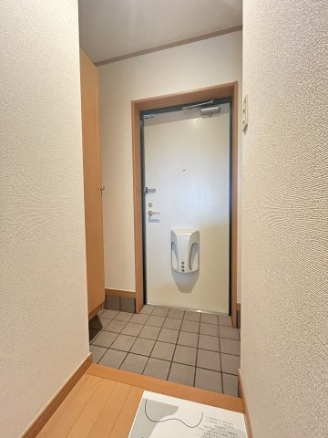 八反丸ビルⅡの玄関