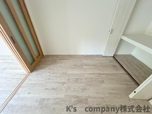 ◎藤沢市片瀬海岸1丁目　ライオンズタワー片瀬江ノ島の洋室|リビングに隣接している洋室◇