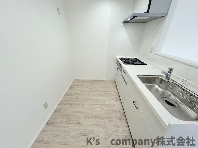 ◎藤沢市片瀬海岸1丁目　ライオンズタワー片瀬江ノ島のキッチン|キッチン後方には食器棚を置くスペースがあります◇