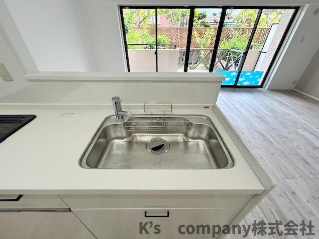 ◎藤沢市片瀬海岸1丁目　ライオンズタワー片瀬江ノ島のキッチン|扱いやすいステンレス素材のシンク◇