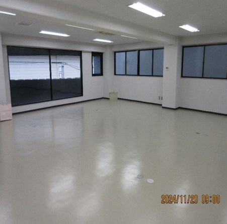 所沢市喜多町の店舗事務所の内装