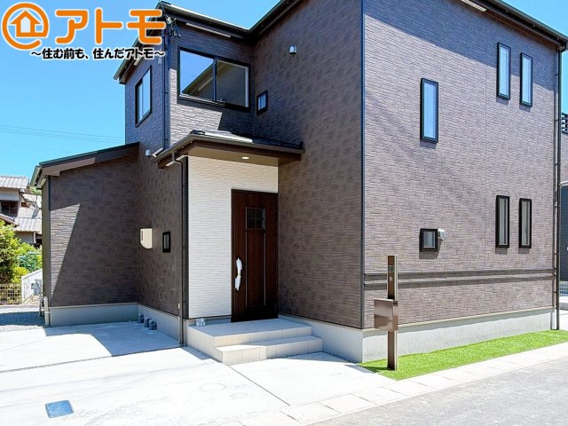 【玄関】 | 駿河区向敷地14期　新築戸建　D号棟 | 収納スペースも充実した玄関。整理整頓がしやすい設計です。