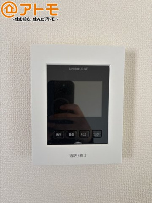 【防犯設備】 | 駿河区向敷地14期　新築戸建　D号棟 | TVモニター付きインターホンは訪問者を確認することができて、防犯性に優れています♪