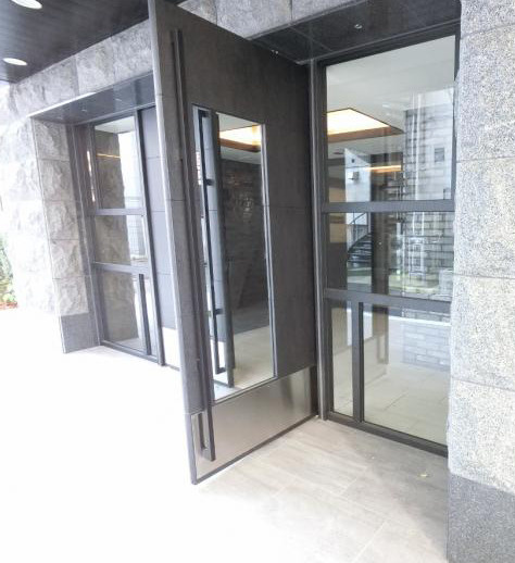 プレサンス梅田Ⅱのエントランス