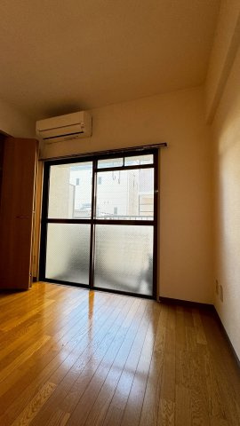 ヴィラハイジア春吉の居間・リビング