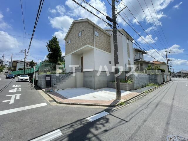ＢＬＯＯＭＩＮＧ　ＭＡＩＳＯＮ船橋市三山の外観