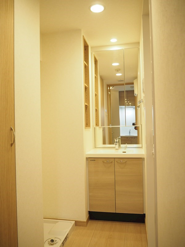 ルーブル武蔵小杉伍番館の独立洗面台