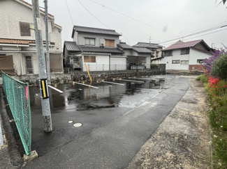 【駐車場】