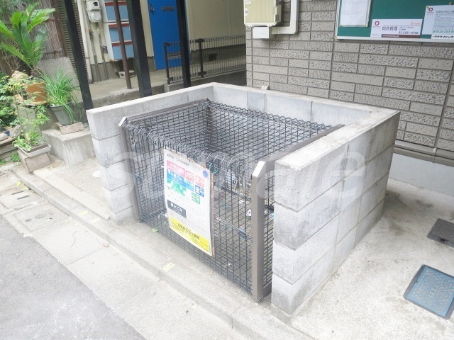 フレグランスのその他共用部分|専用のゴミ置場です☆