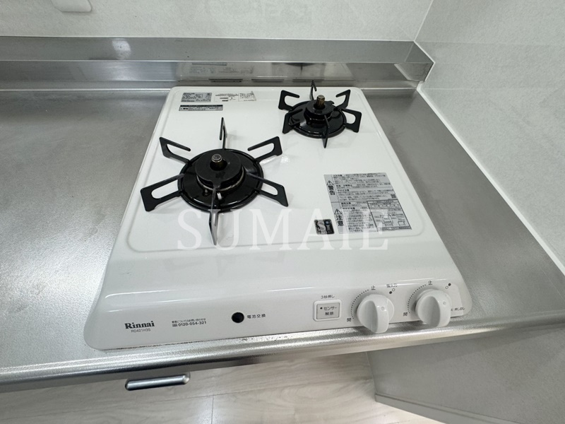 戸田公園ステイタスのキッチン|2口ガスコンロ付きです