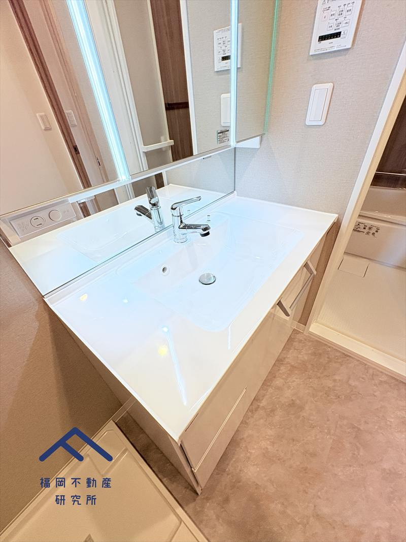 パロスリバーコート博多弐番館の独立洗面台