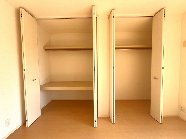 フルール・プリムヴェール Bの収納