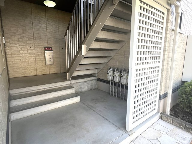 フルール・プリムヴェール Bのエントランス