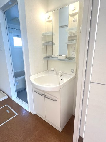 フルール・プリムヴェール Bの内装