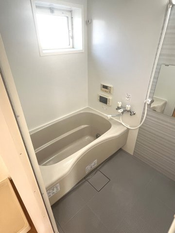 フルール・プリムヴェール Bの浴室