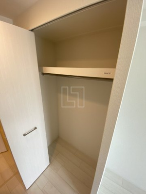 【収納】 | エスリードレジデンス大阪本町 | エスリードレジデンス大阪本町　クローゼット