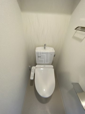 【トイレ】 | エスリードレジデンス大阪本町 | エスリードレジデンス大阪本町　温水洗浄便座