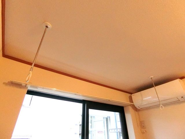 グラン・プレジールの内装|★雨でも洗濯物が干せる室内物干しフック付きです★