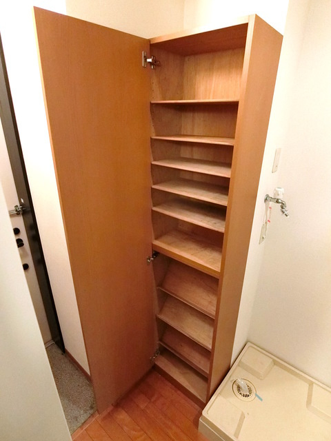 グラン・プレジールの玄関|★トールタイプのシューズＢＯＸです★