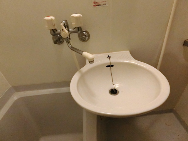 グラン・プレジールの洗面所|★バスルームに洗面台あります★