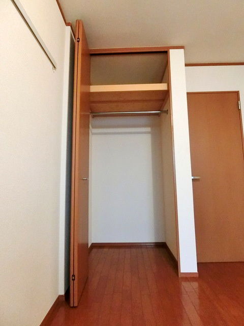 グラン・プレジールの収納|★天井から床までの大型クローゼットです★