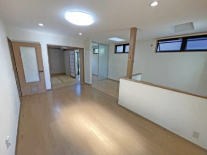 【居間・リビング】 | 東松山市殿山町　中古戸建