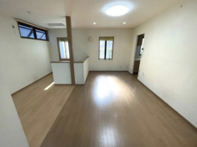 【居間・リビング】 | 東松山市殿山町　中古戸建