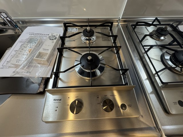 Reberty赤羽Ⅱのキッチン|2口ガスコンロです