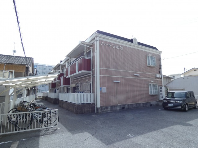 岡山市東区西大寺中１丁目のアパート