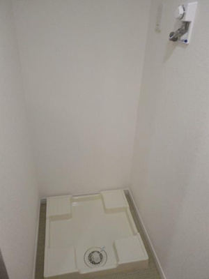 【設備】 | エルデンシア荻窪 | 室内洗濯機置き場。