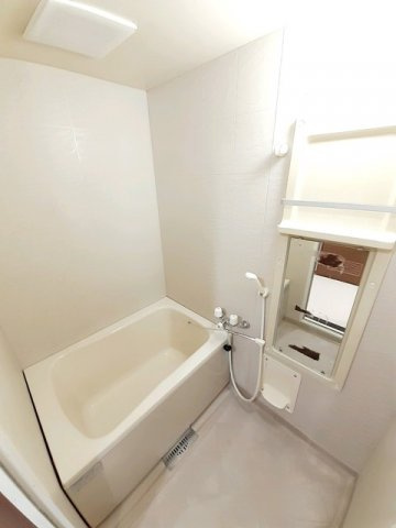 メゾンフレールの浴室